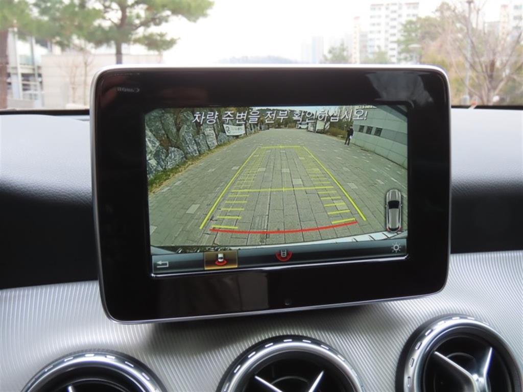 Mercedes Benz GLA Class 2017 Gris - Importación desde Corea - HF Imports Iquique - Foto 10