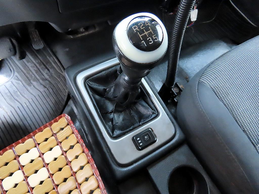 medium and large cargo truck - Vista 11