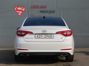 HYUNDAI Sonata - Vista 8