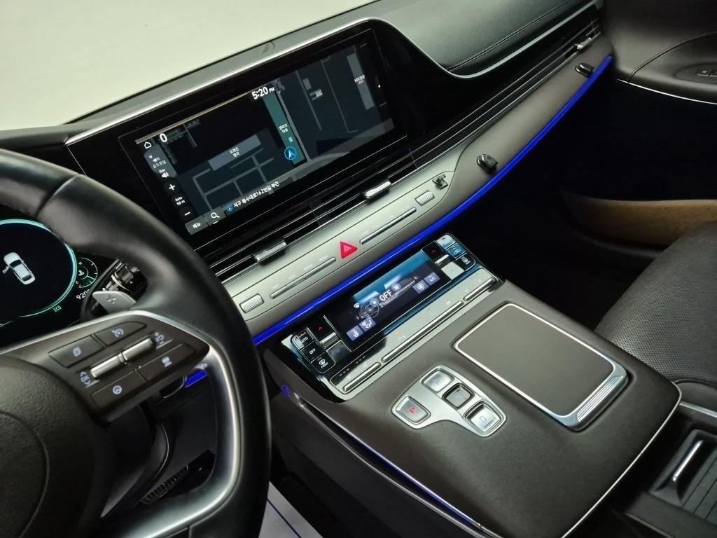 HYUNDAI Grandeur - Vista 9