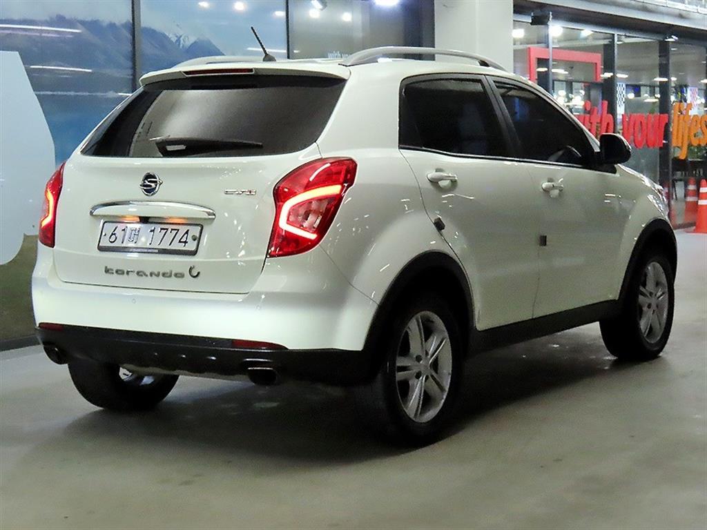 Ssangyong Korando - Vista 4