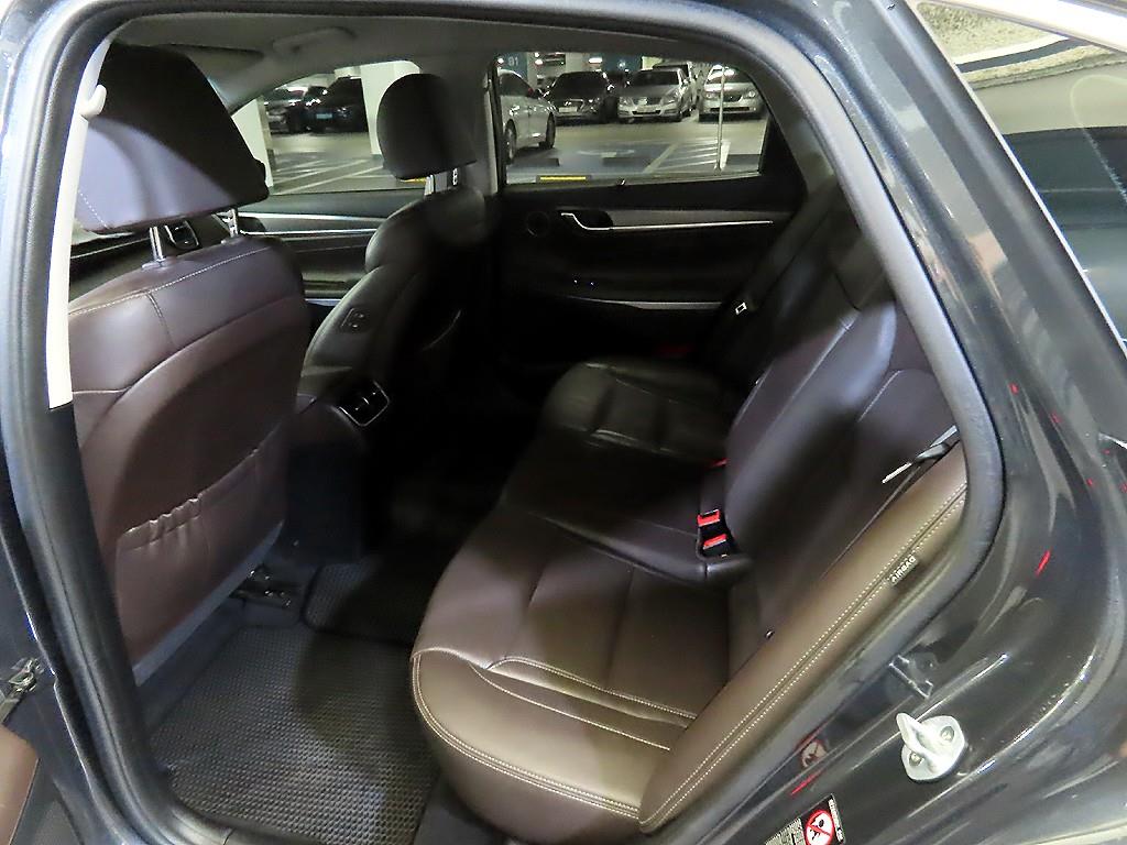 HYUNDAI Grandeur - Vista 7