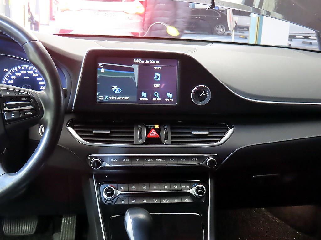 HYUNDAI Grandeur - Vista 11