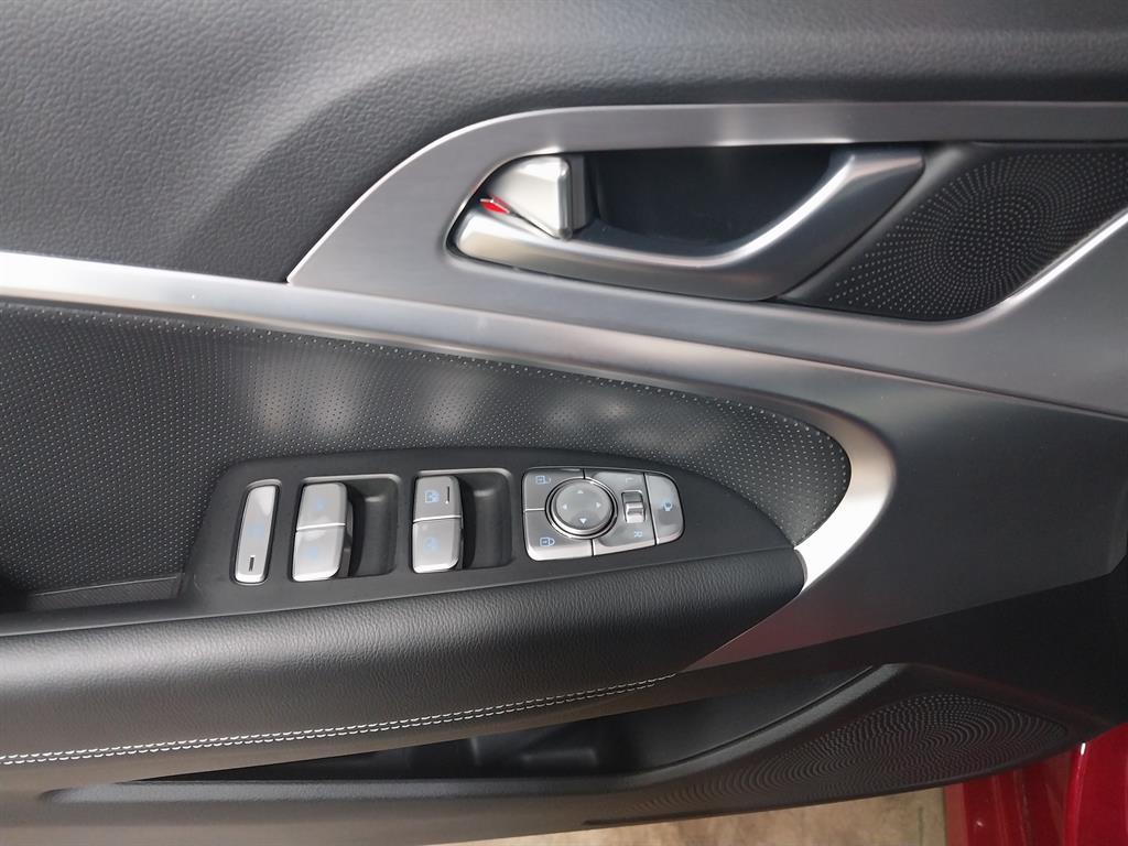 Genesis G70 - Vista 11