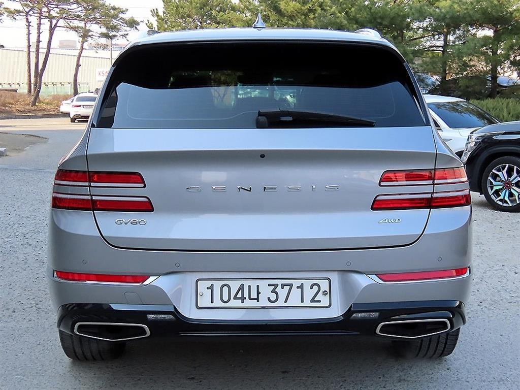 Genesis GV80 - Vista 4