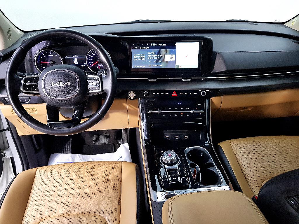 KIA Carnival - Vista 5