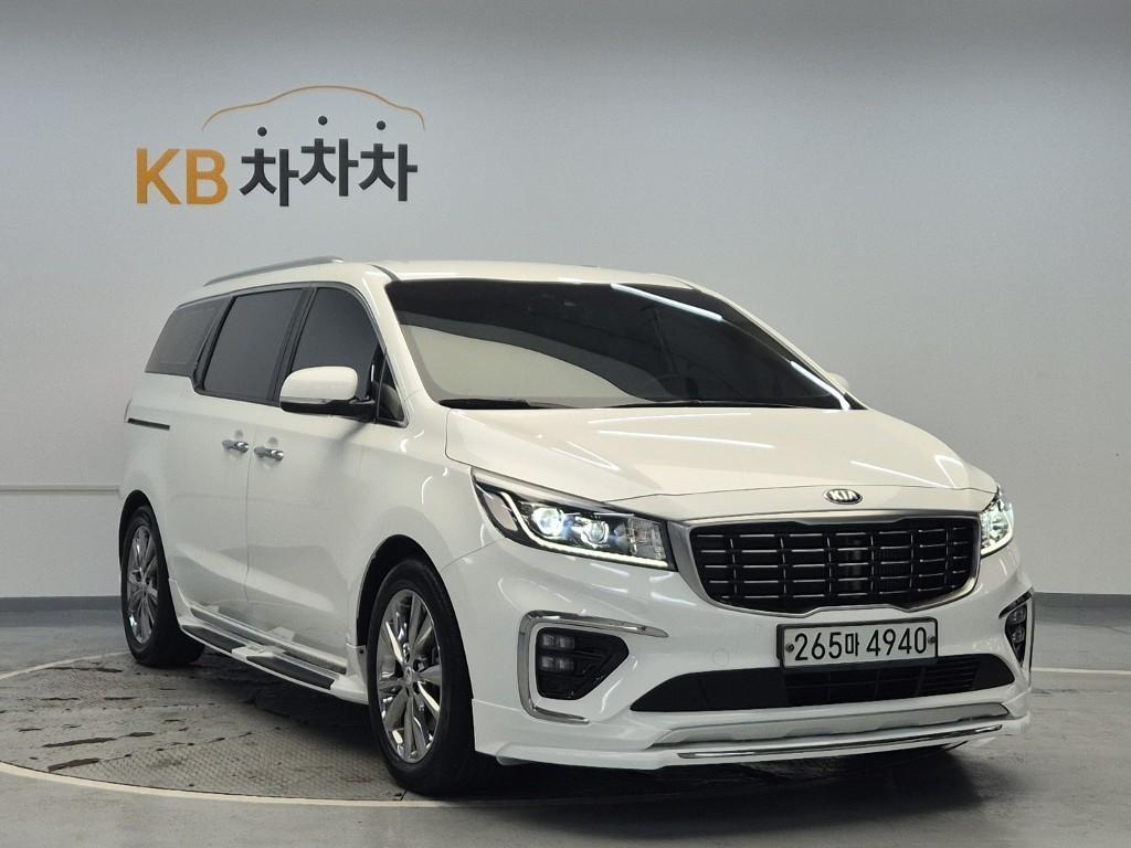 KIA Carnival - Vista 4