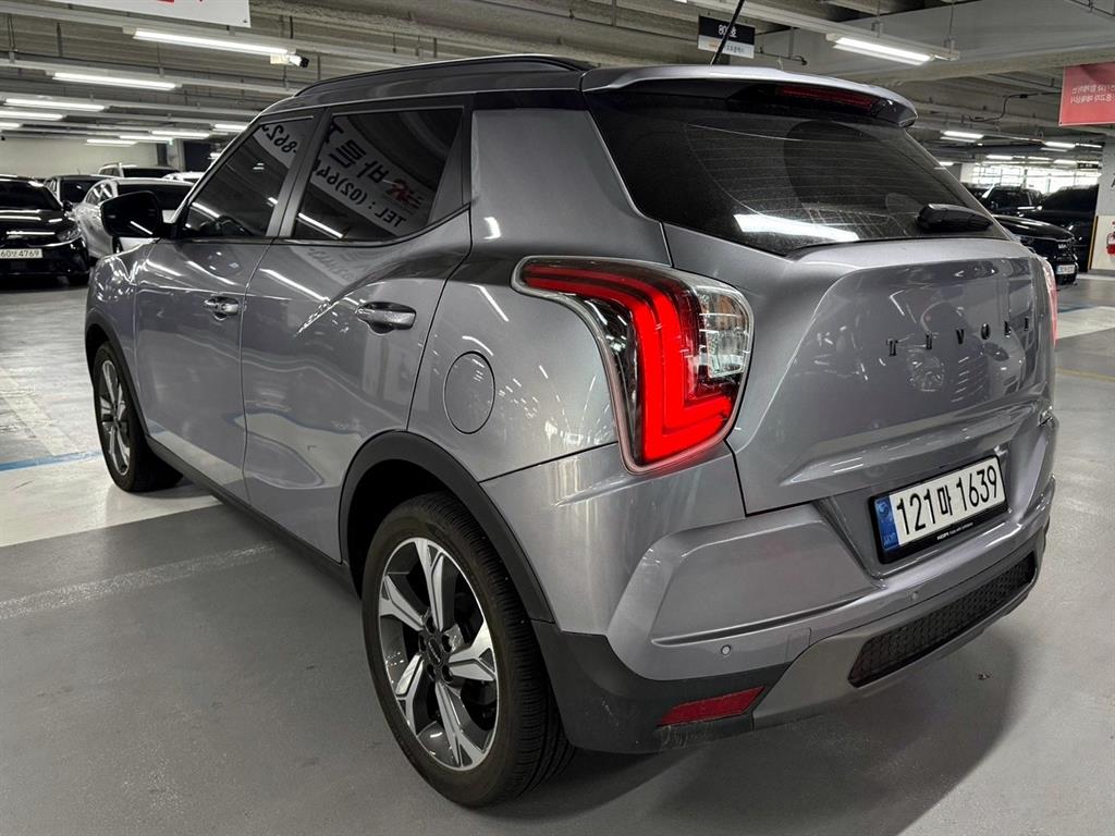 Ssangyong Tivoli - Vista 4