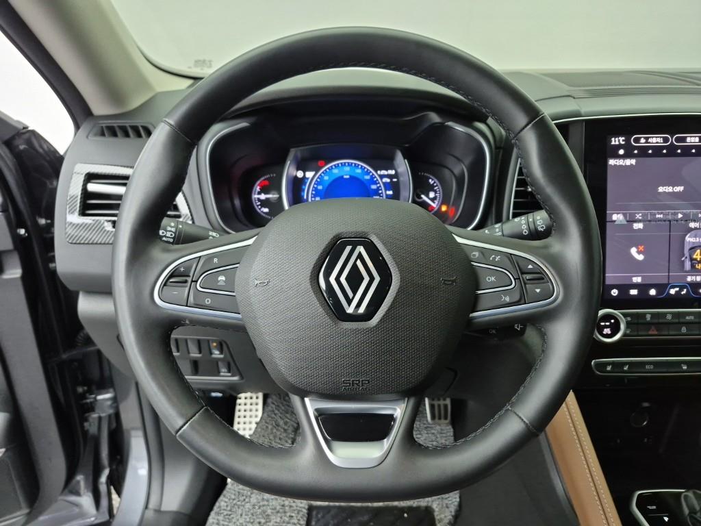 SAMSUNG QM6 - Vista 9