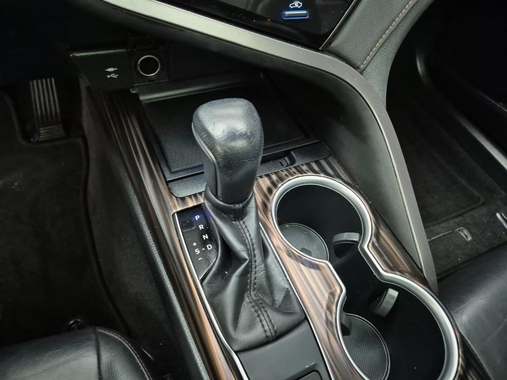Toyota Camry - Vista 8