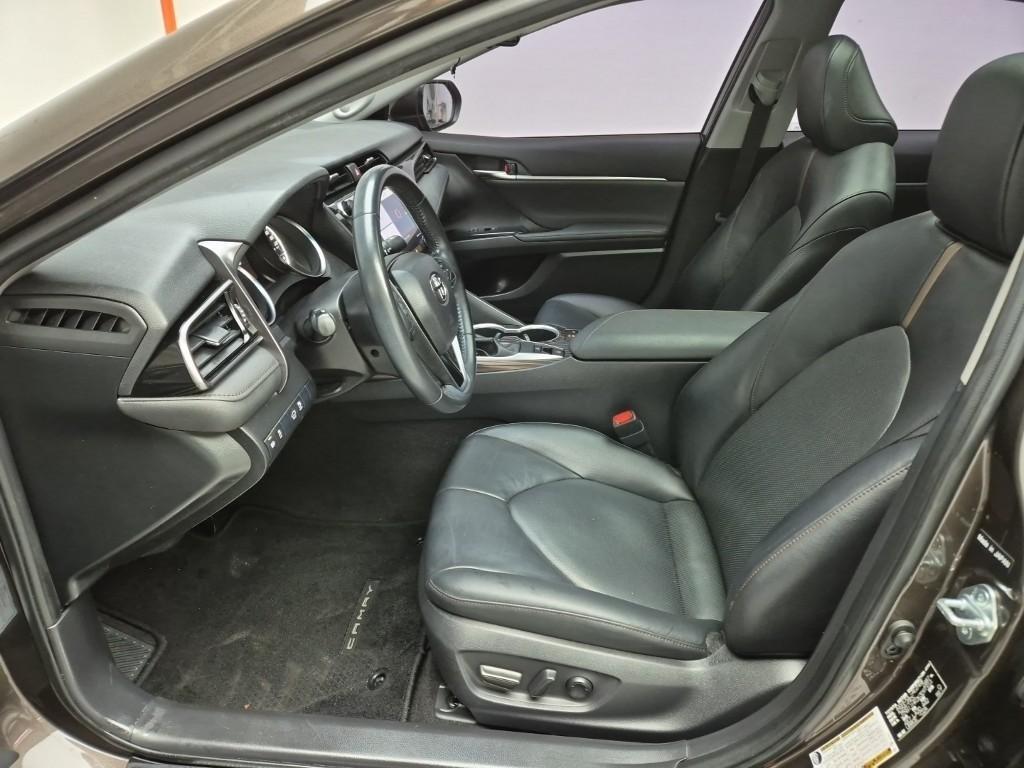 Toyota Camry - Vista 11