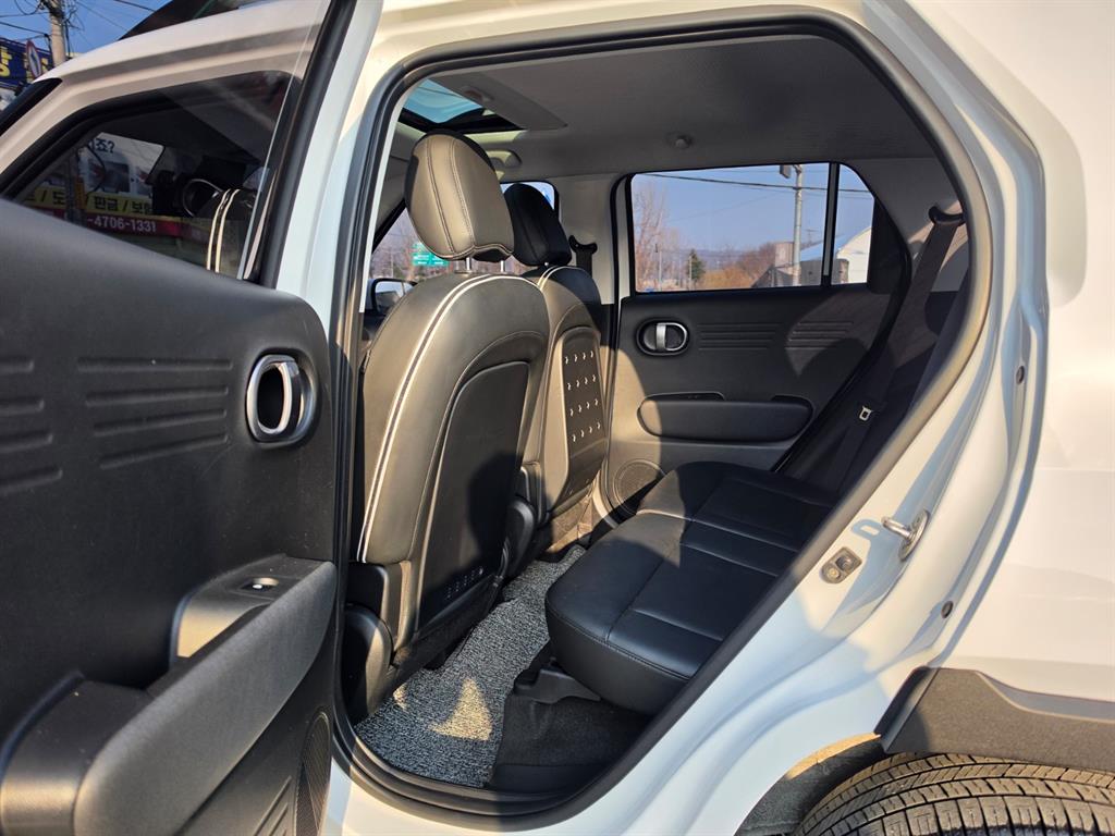 HYUNDAI Casper - Vista 11