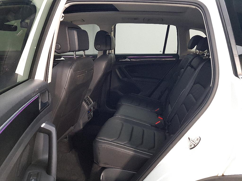 Volkswagen Tiguan - Vista 9