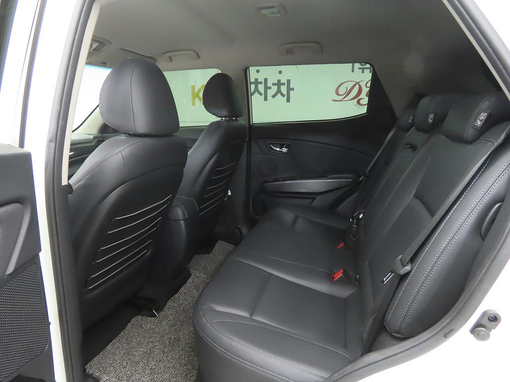 Ssangyong Tivoli - Vista 6