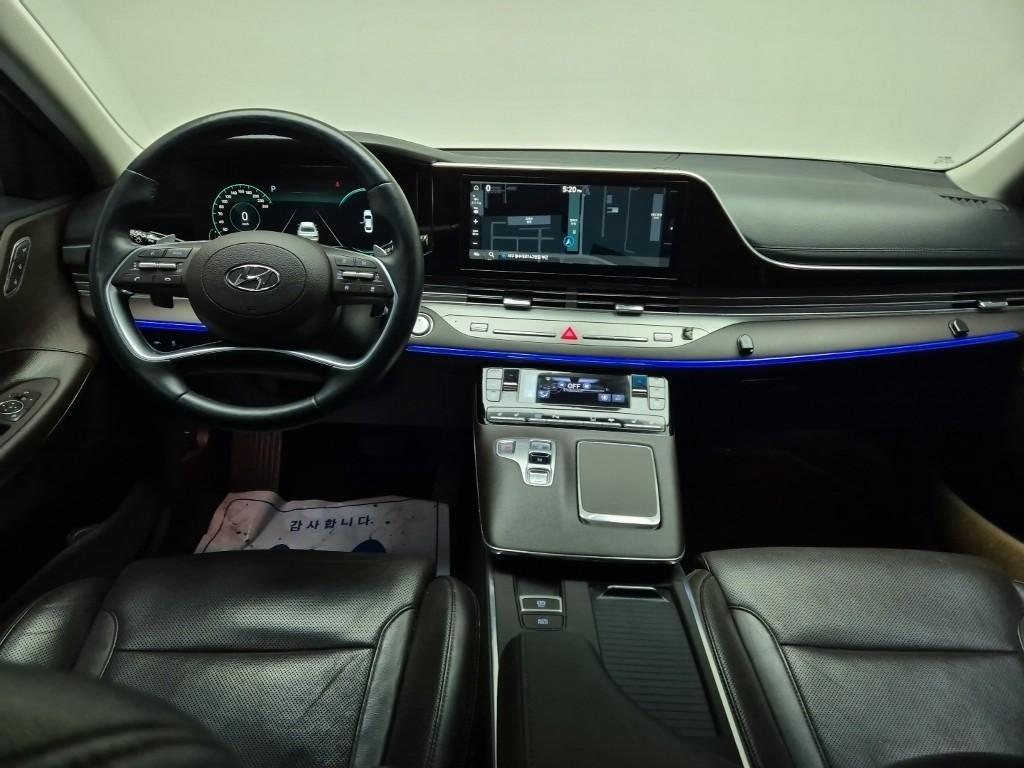 HYUNDAI Grandeur - Vista 7