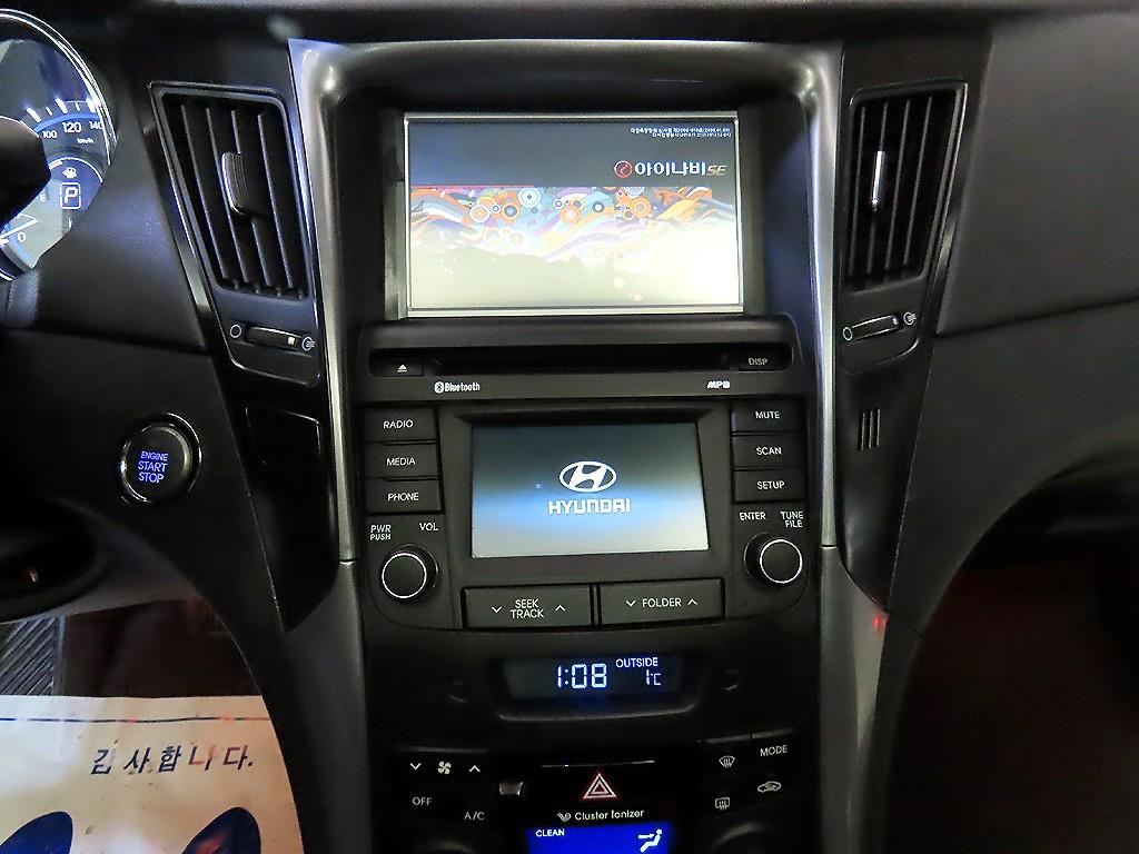 HYUNDAI Sonata - Vista 11