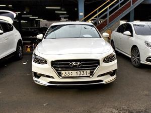 HYUNDAI Grandeur - Vista 2