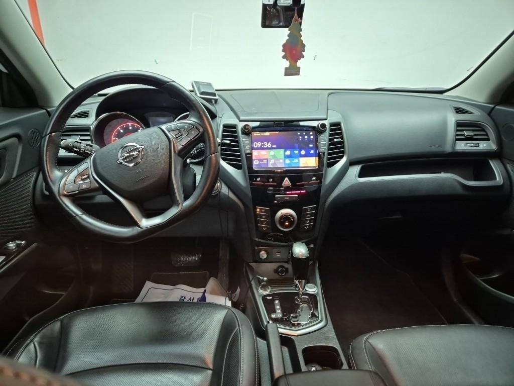 Ssangyong Tivoli - Vista 7