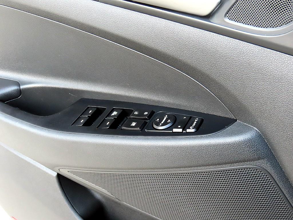 HYUNDAI Tucson - Vista 11