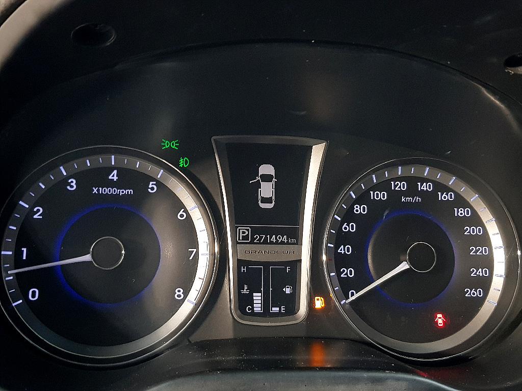 HYUNDAI Grandeur - Vista 7