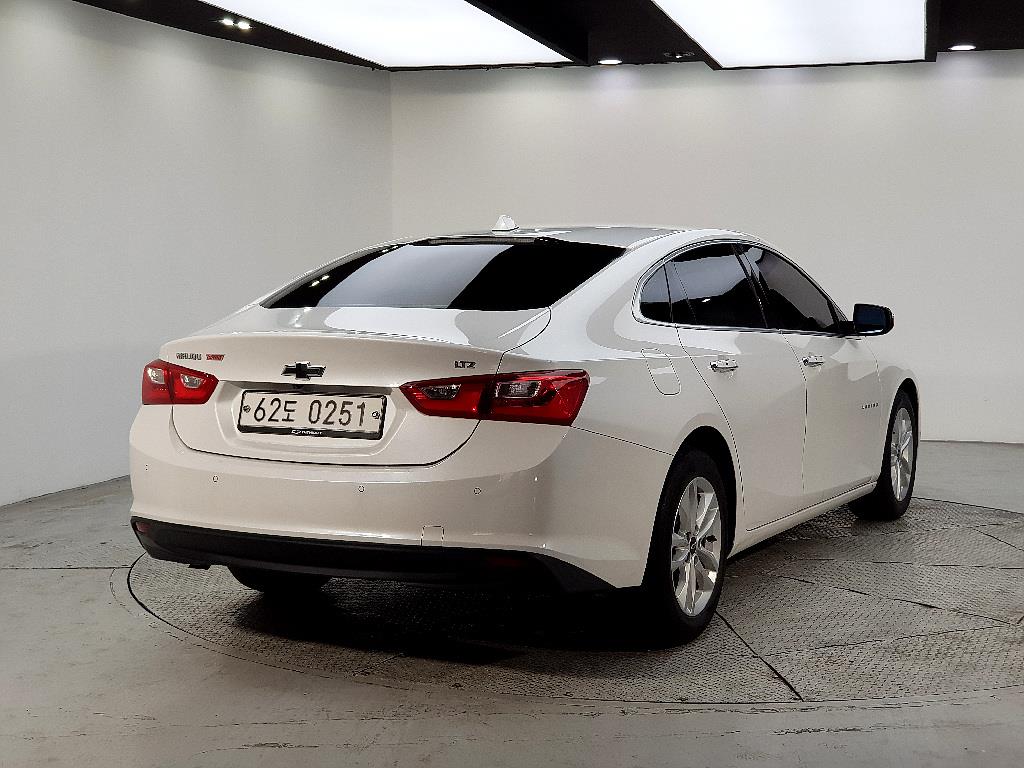 Chevrolet Malibu - Vista 4