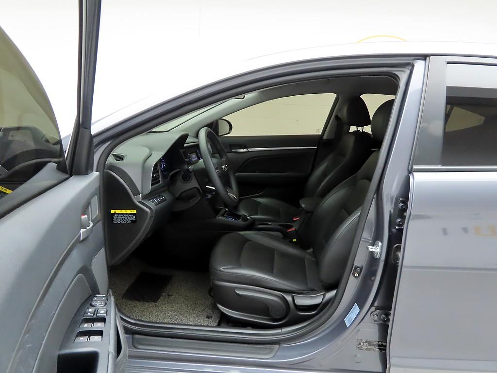 HYUNDAI Avante 2019 Gris - Importación desde Corea - HF Imports Iquique - Foto 13