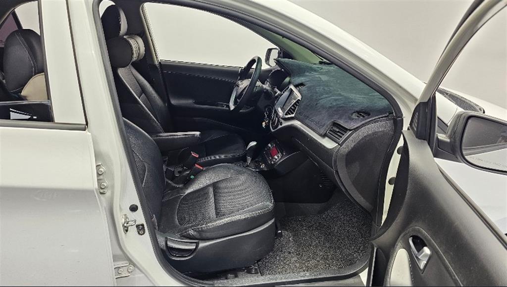 KIA Morning - Vista 11