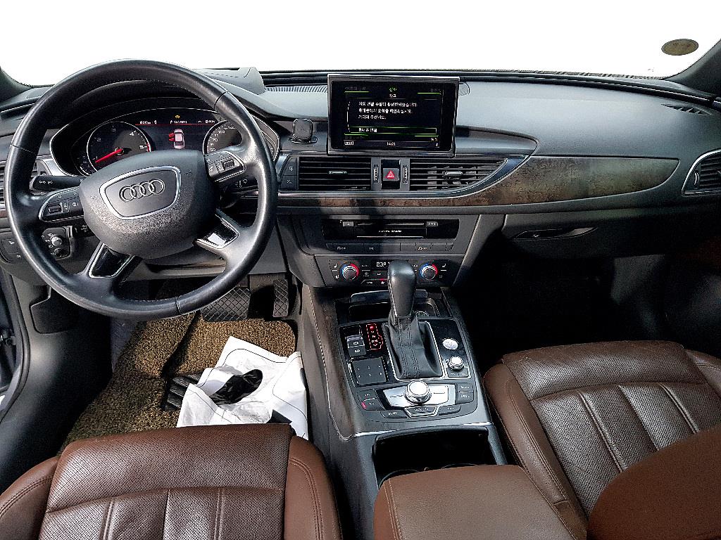 Audi A6 - Vista 5