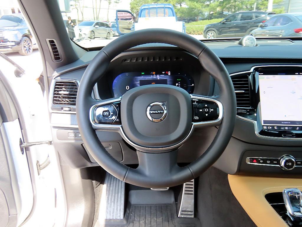 Volvo XC90 - Vista 8