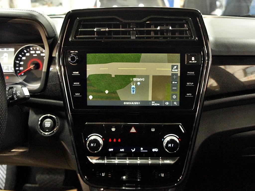 Ssangyong Tivoli 2022 Blanco - Importación desde Corea - HF Imports Iquique - Foto 10