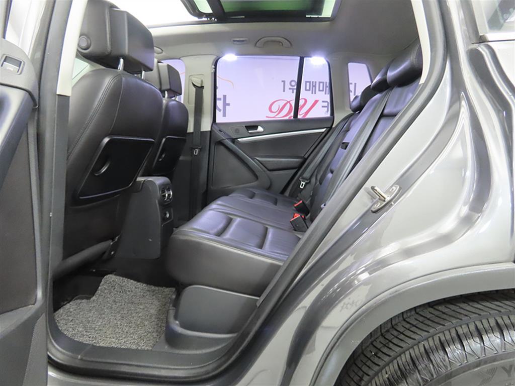 Volkswagen Tiguan - Vista 6