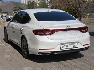 HYUNDAI Grandeur - Vista 8