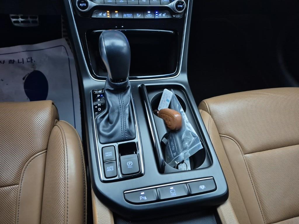 HYUNDAI Grandeur - Vista 8