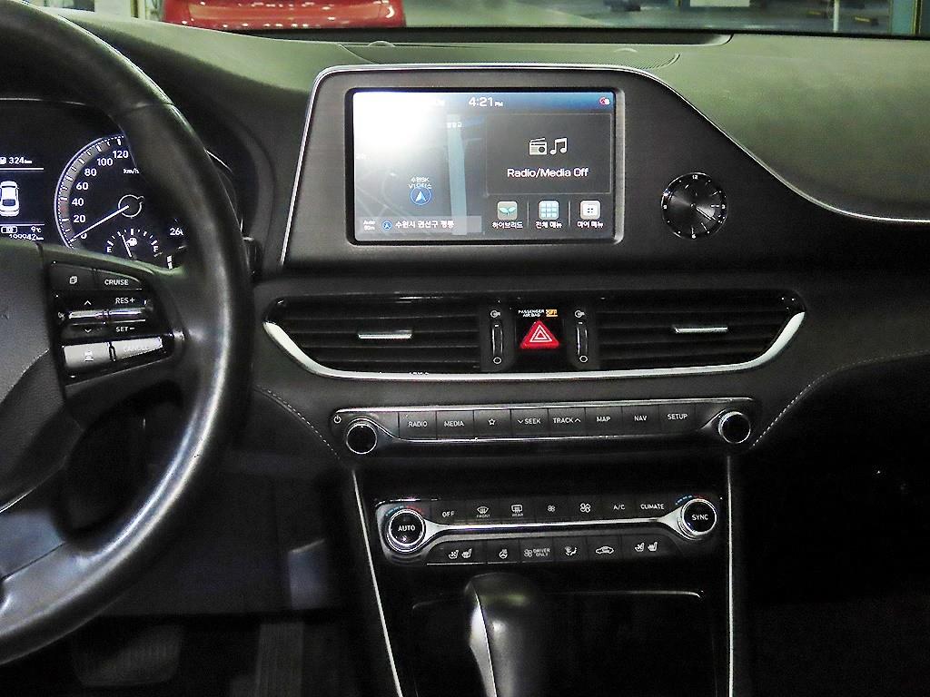 HYUNDAI Grandeur - Vista 11