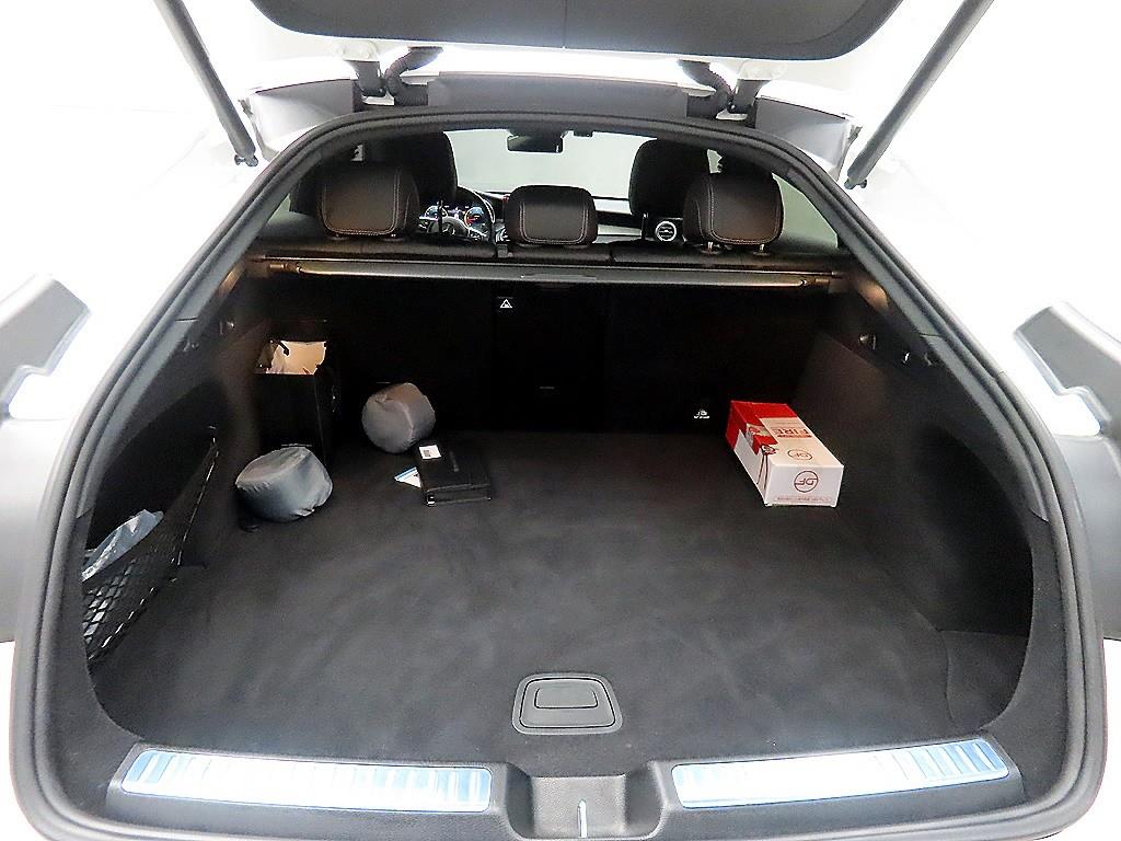 Mercedes Benz GLC Class 2023 Blanco - Importación desde Corea - HF Imports Iquique - Foto 17