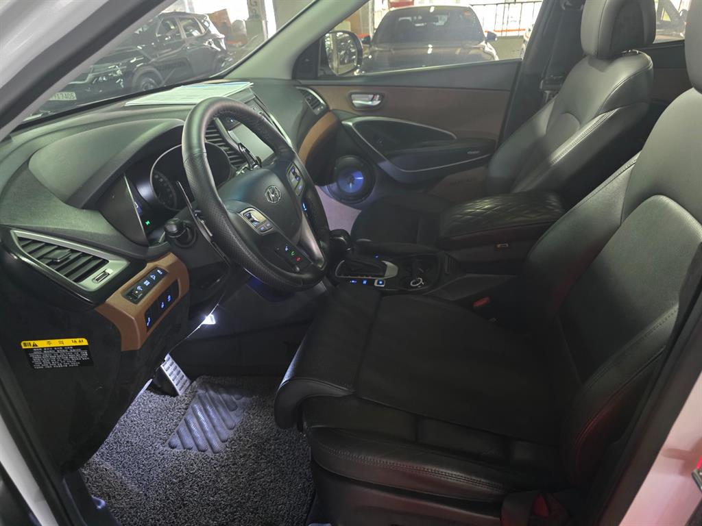 HYUNDAI Santa Fe 2018 Blanco - Importación desde Corea - HF Imports Iquique - Foto 15