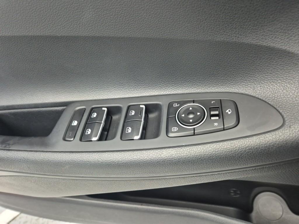 HYUNDAI Grandeur - Vista 7