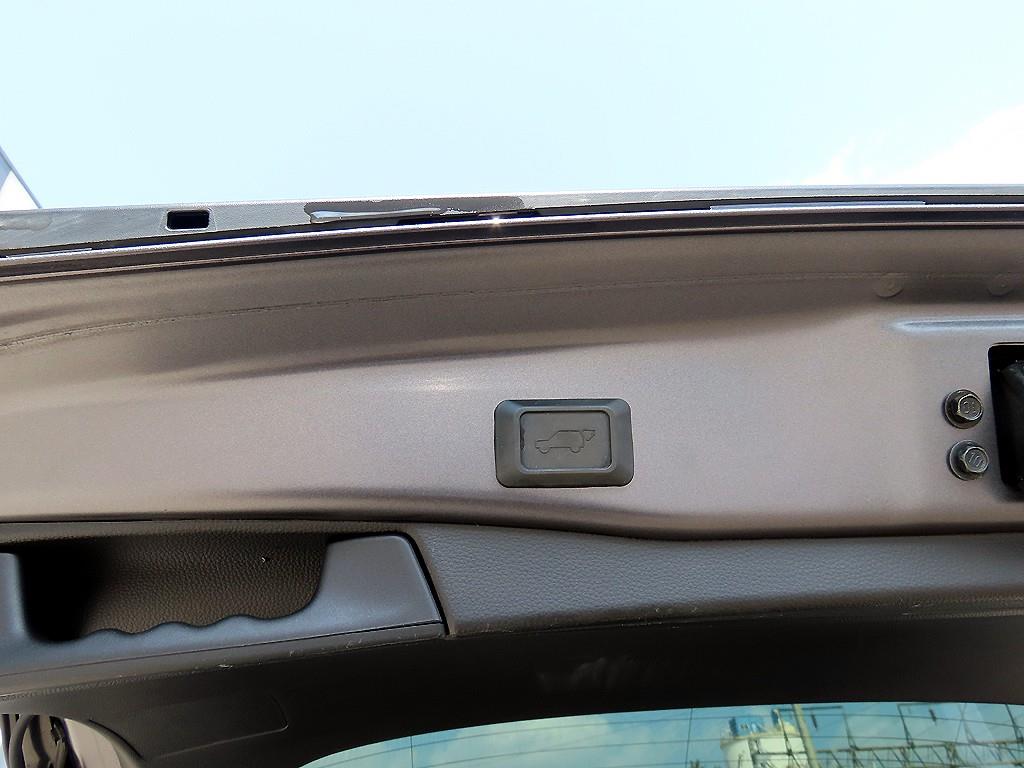 Toyota RAV4 2021 Gris - Importación desde Corea - HF Imports Iquique - Foto 17