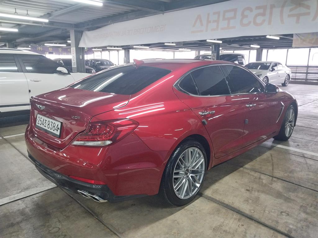 Genesis G70 - Vista 4