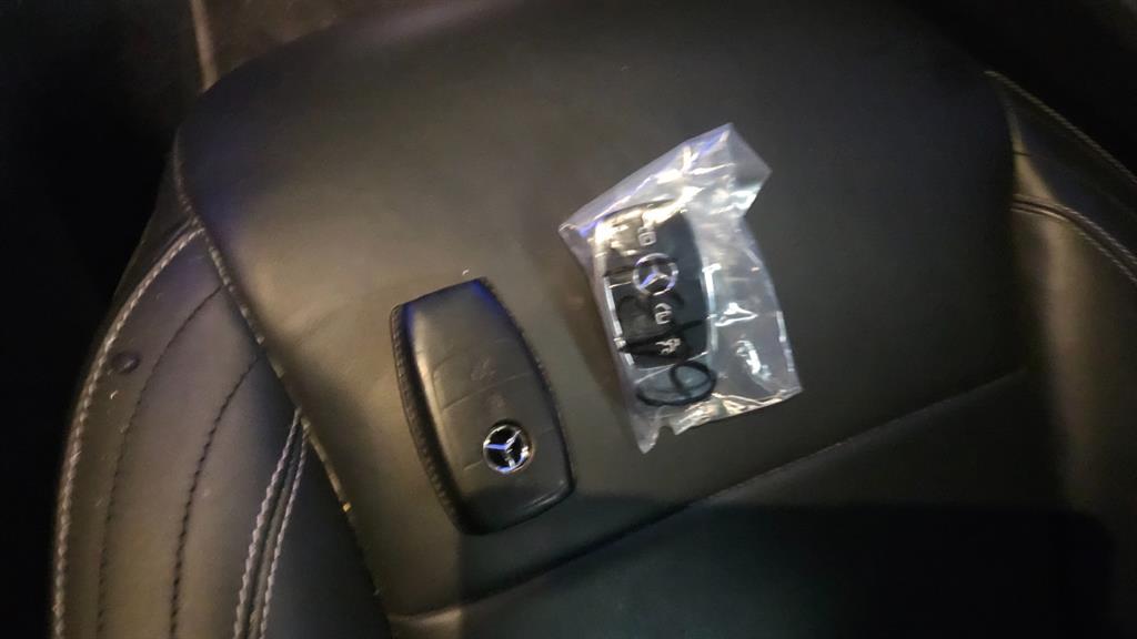 Mercedes Benz E class - Vista 8