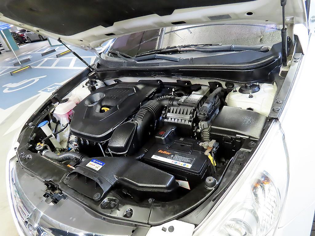 HYUNDAI Sonata 2013 Blanco - Importación desde Corea - HF Imports Iquique - Foto 19