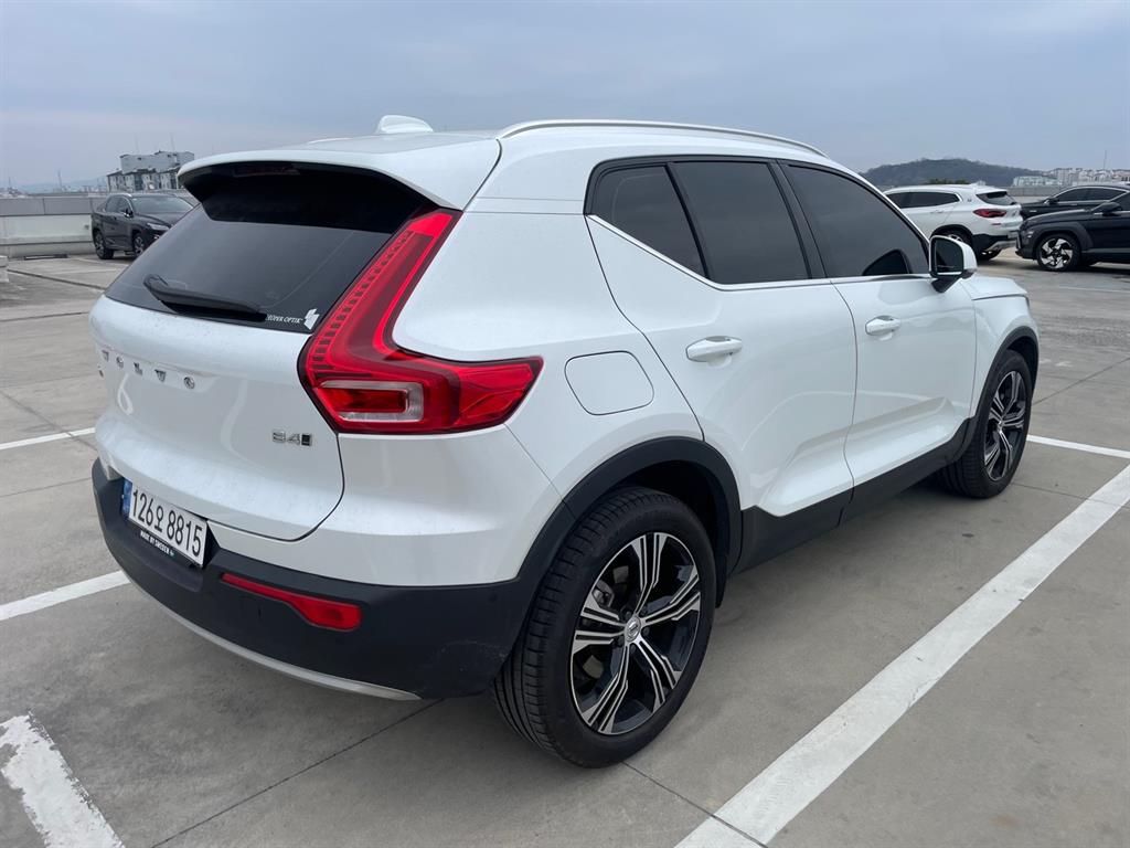Volvo XC40 - Vista 5