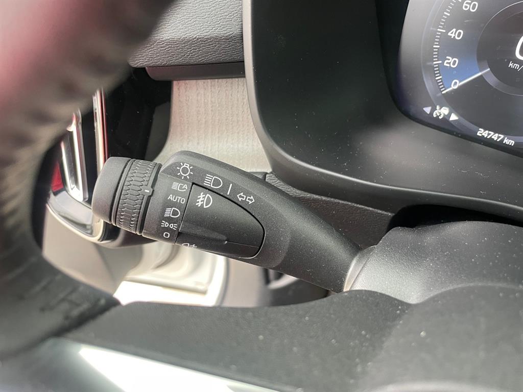 Volvo XC40 2021 Blanco - Importación desde Corea - HF Imports Iquique - Foto 17