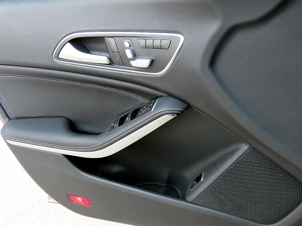 Mercedes Benz CLA Class - Vista 11