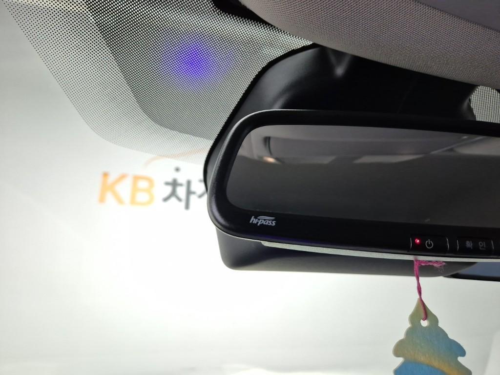 SAMSUNG QM6 - Vista 12