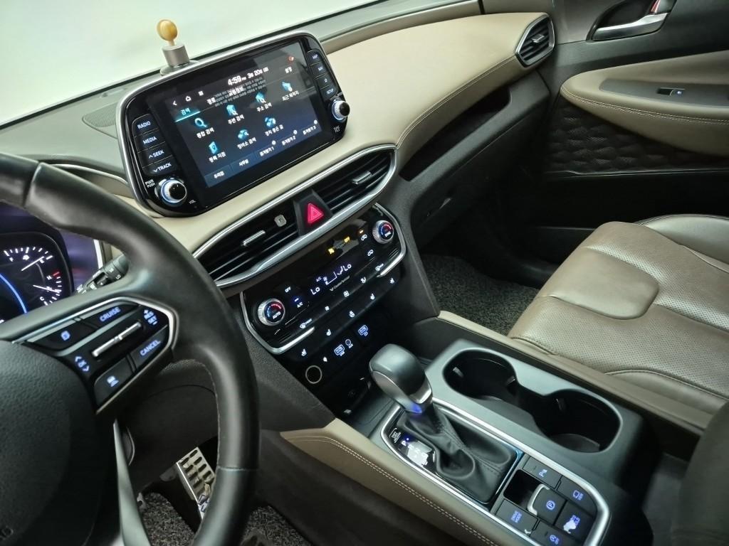 HYUNDAI Santa Fe - Vista 9