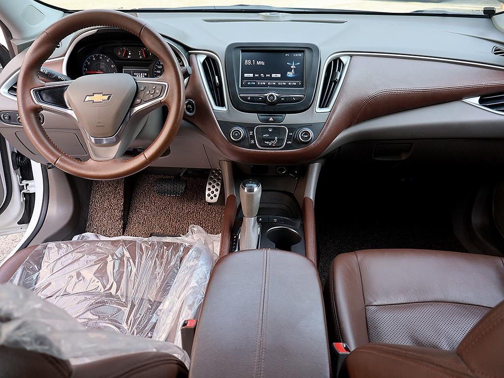 Chevrolet Malibu - Vista 9