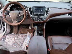 Chevrolet Malibu - Vista 10