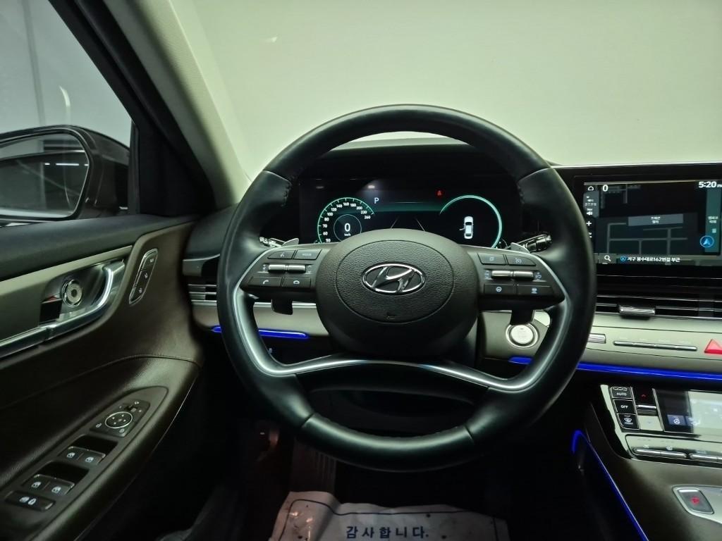 HYUNDAI Grandeur - Vista 8