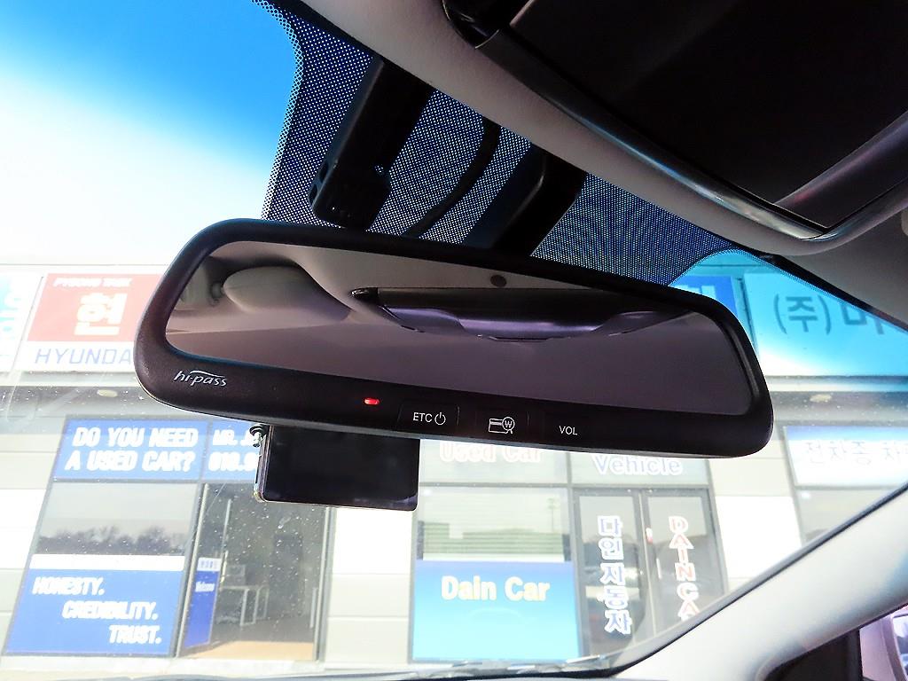 HYUNDAI Grandeur - Vista 12